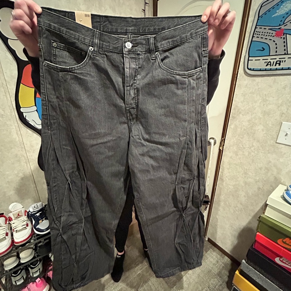 Men's Gray Denim Pants ksubi trippie red